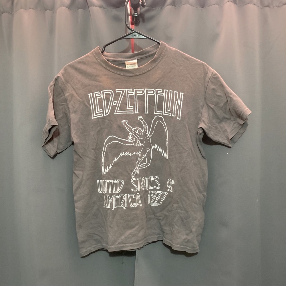 Men’s XS/Boys Large Led Zeppelin Logo Shirt